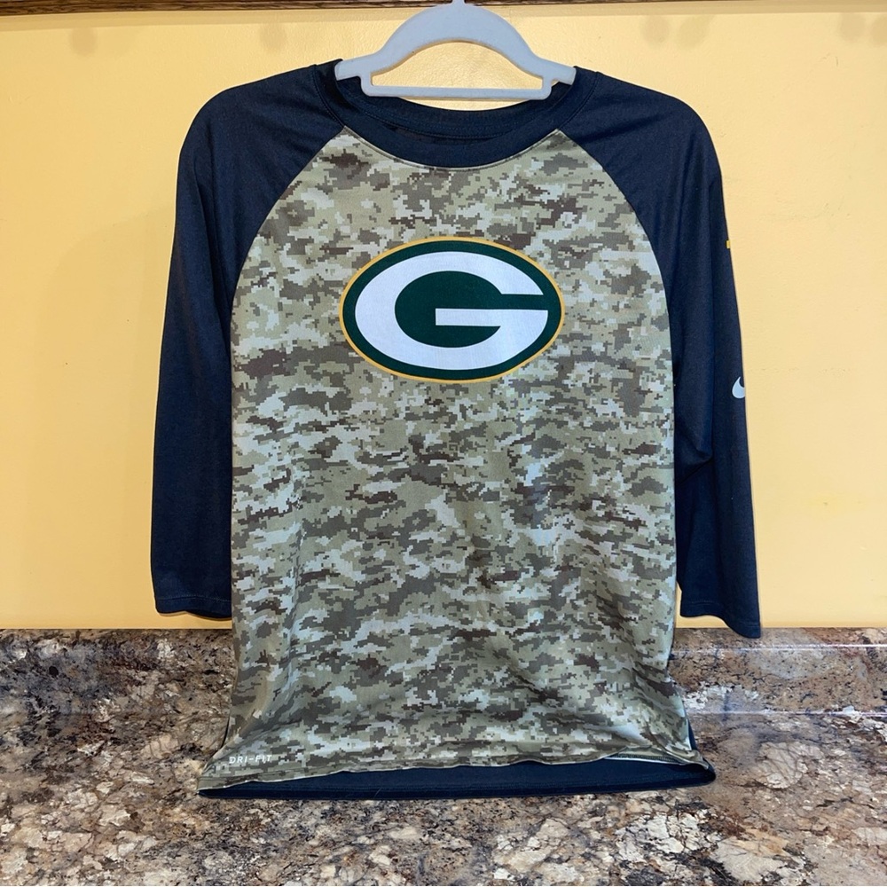 Green Bay Packers NFL Medium Camo Raglan Shirt